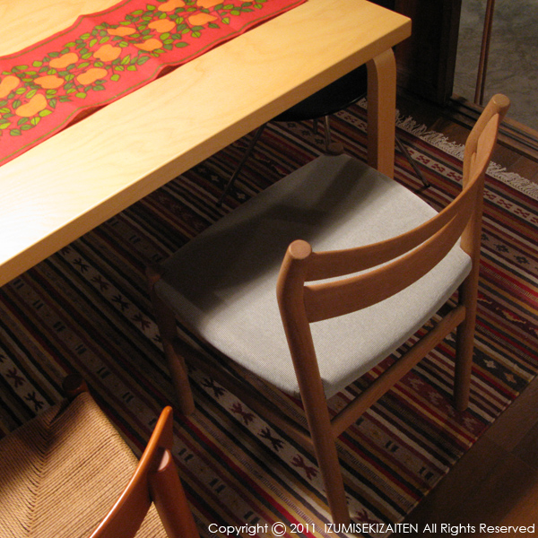 http://izumi-stone.jp/ichigon/item_images/CHAISE%20Caf%C3%A9-2.JPG