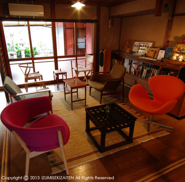 http://izumi-stone.jp/ichigon/item_images/CHAISE%20caf%C3%A913.jpg