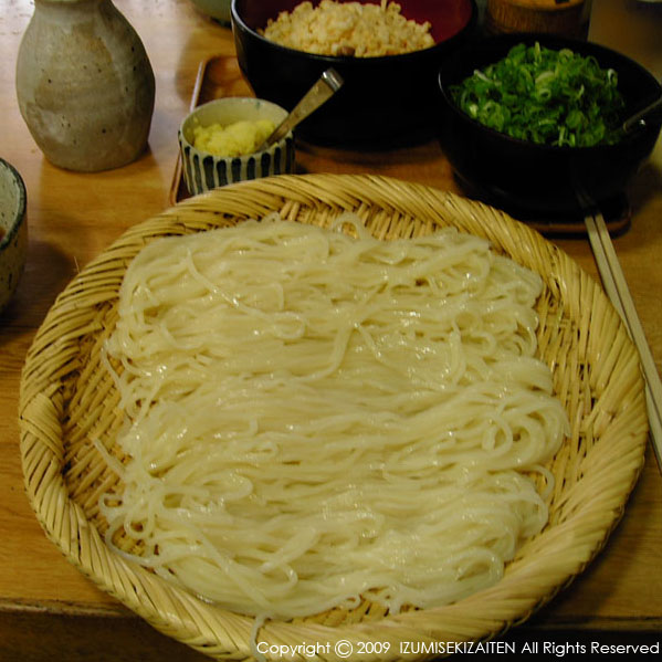 http://izumi-stone.jp/ichigon/item_images/UDON1.JPG