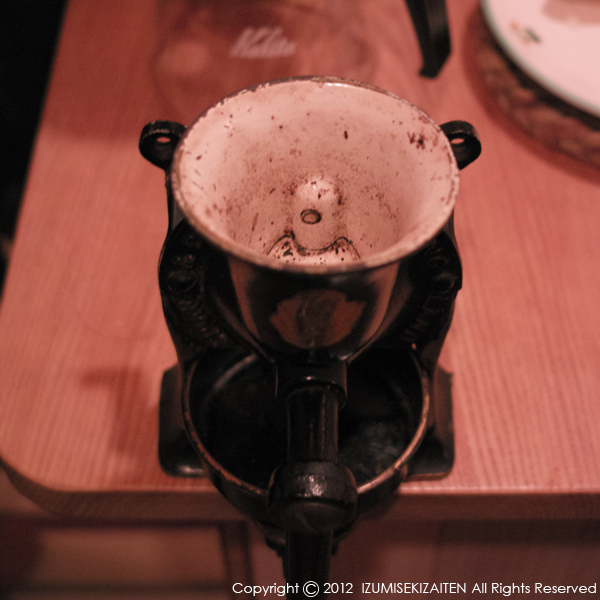 http://izumi-stone.jp/ichigon/item_images/spong-1.JPG